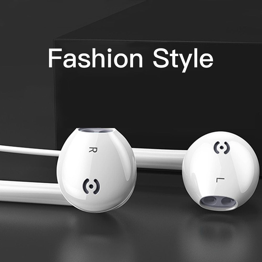 Wired Earbuds with Microphone – High-Quality Sound & Noise Isolation